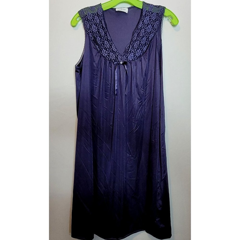 MCM Vanity Fair Nylon Night Gown Chemise Navy Blue Sleeveless Size Small 60s